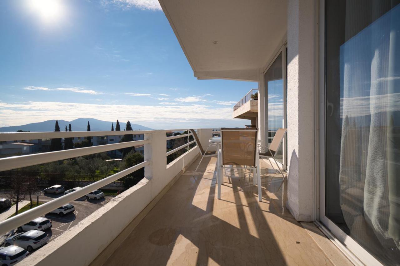 Elegant Flat Marousi District Apartamento Atenas Exterior foto