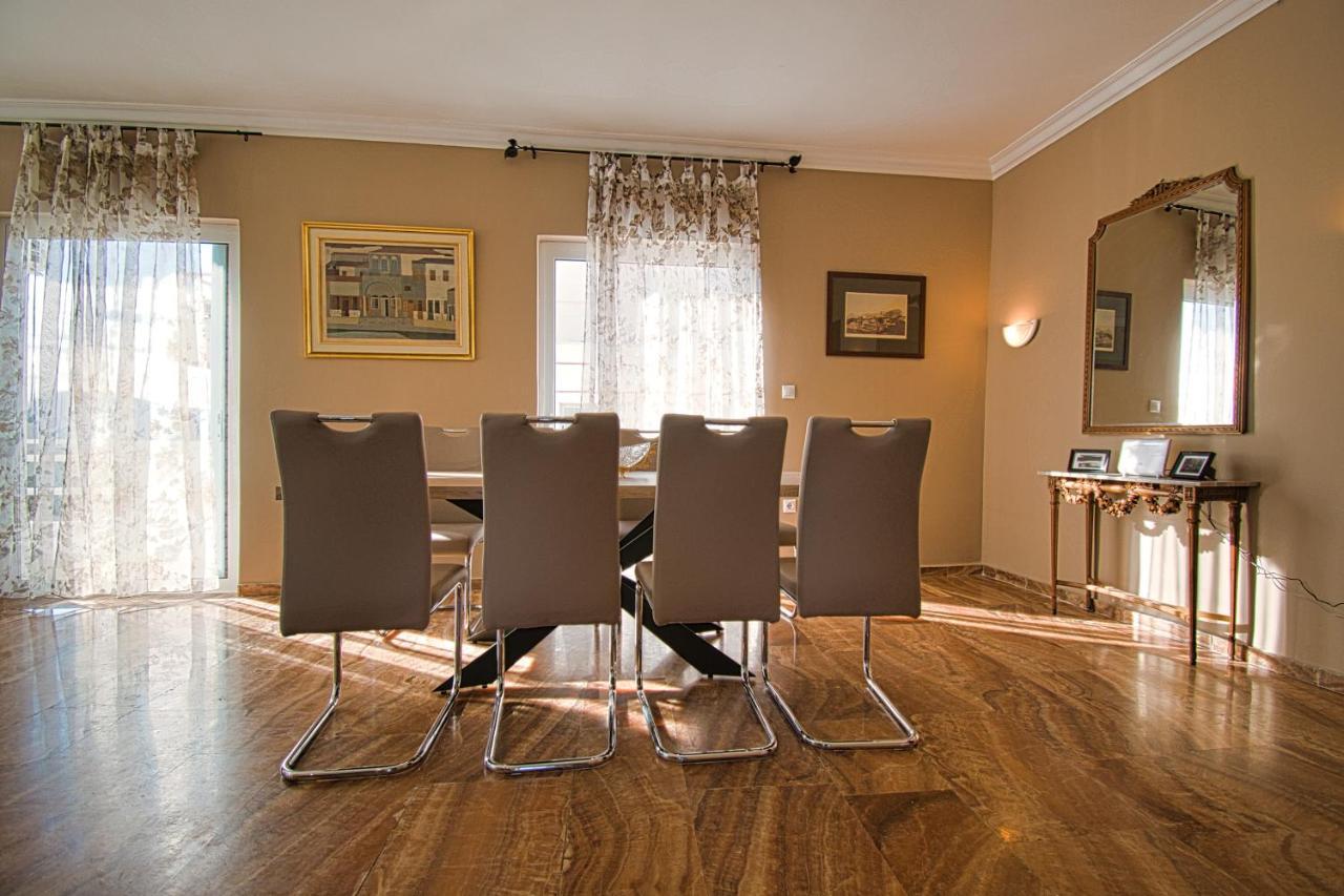 Elegant Flat Marousi District Apartamento Atenas Exterior foto